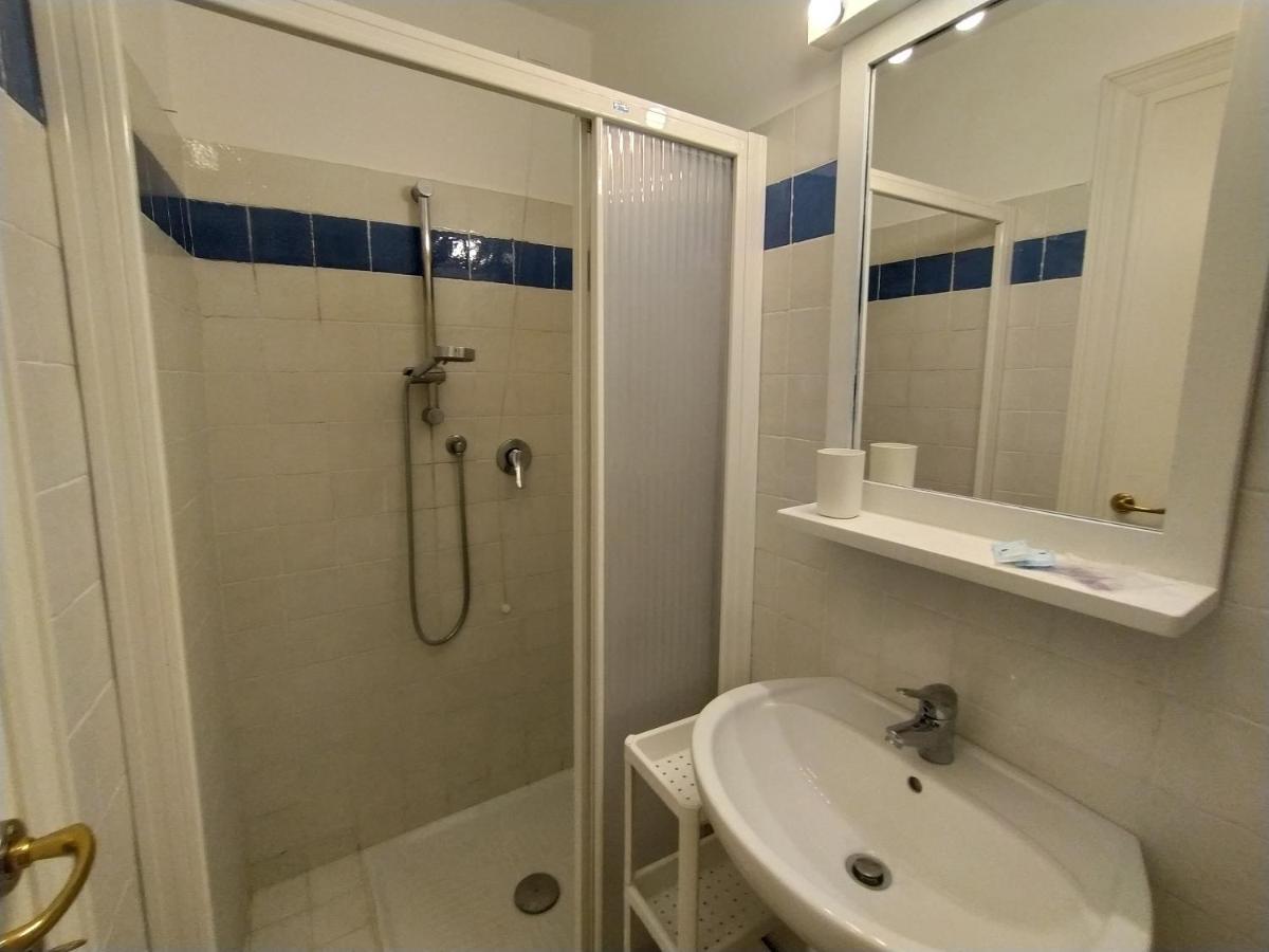 Dorothea House Apartment เลวานโต ภายนอก รูปภาพ