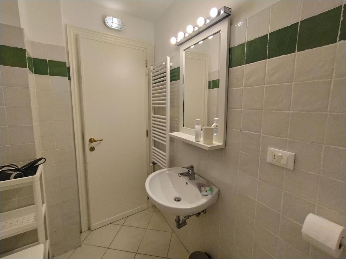 Dorothea House Apartment เลวานโต ภายนอก รูปภาพ