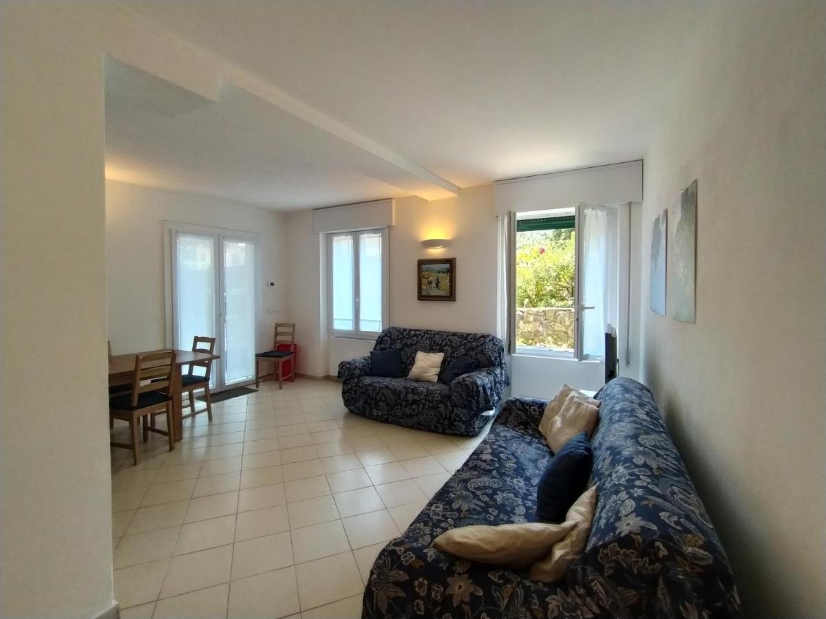 Dorothea House Apartment เลวานโต ภายนอก รูปภาพ